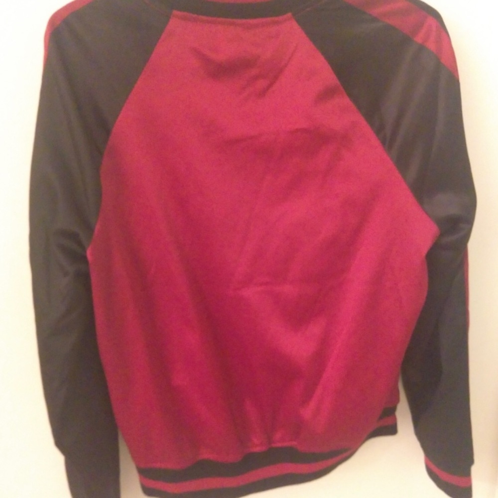 Red jacket - Picture 3 of 3